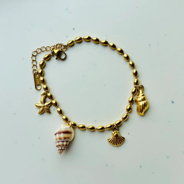 Maré Seashell Charm Bracelet